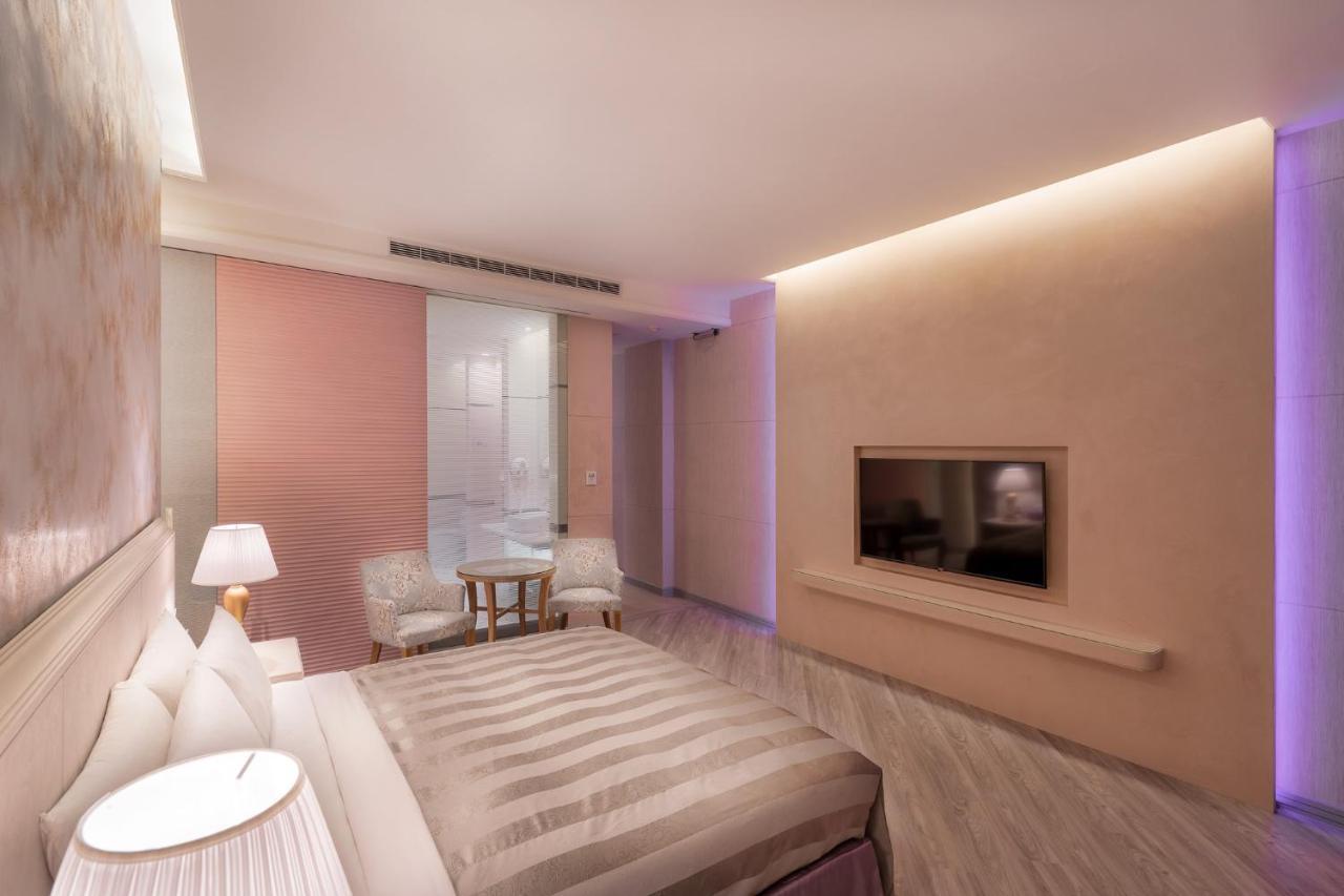 Purple Garden Motel Гаосюн Екстер'єр фото