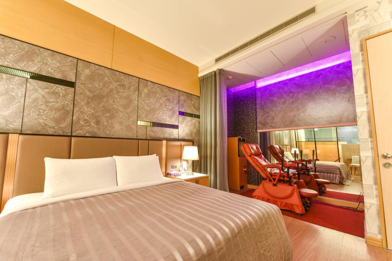 Purple Garden Motel Гаосюн Екстер'єр фото